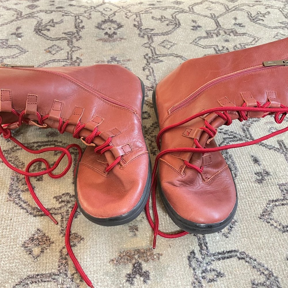 Vivobarefoot Gobi Hi Minimal Boots Original Red Leather Size 38